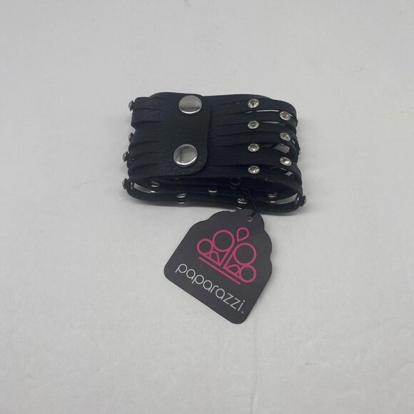 Paparazzi Jewelry Sass Square Black Bracelet Item 18 - Picture 3 of 5